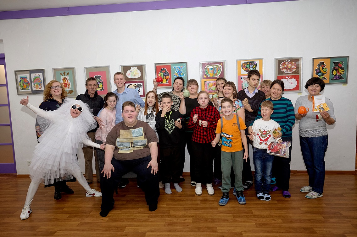 Фото - ЕВРАЗ реализует программы помощи детям с ограниченными возможностями здоровья